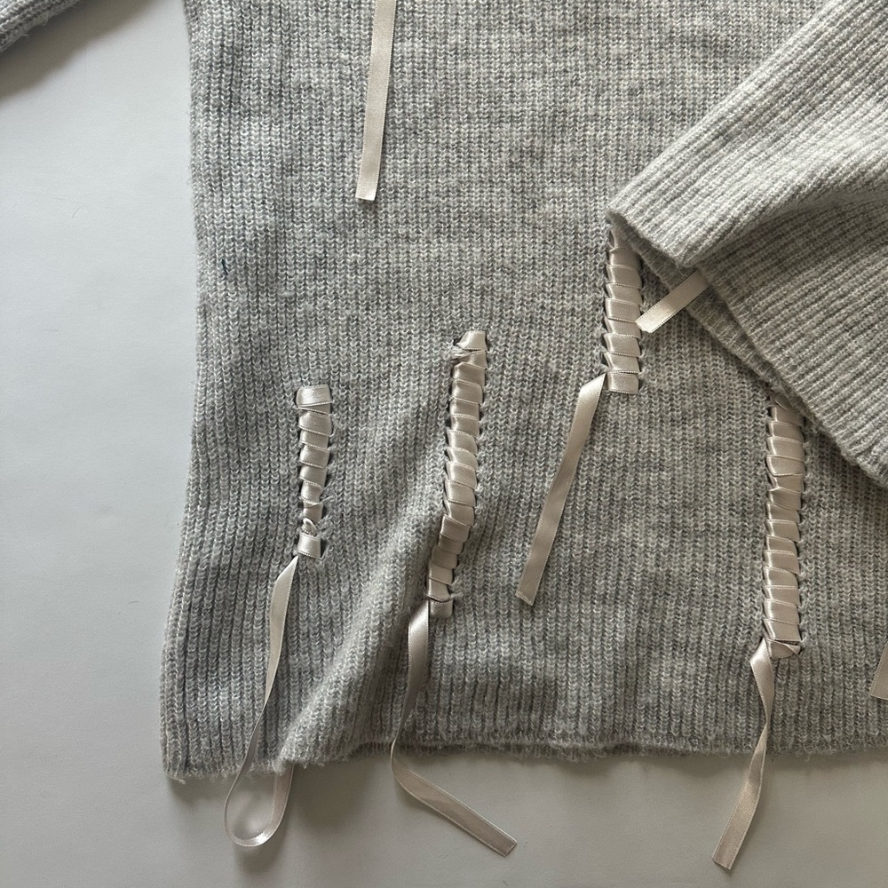 TOPSHOP Women’s Heather Gray Ribbed Ribbon Detail Sweater - Picture 3 of 6
